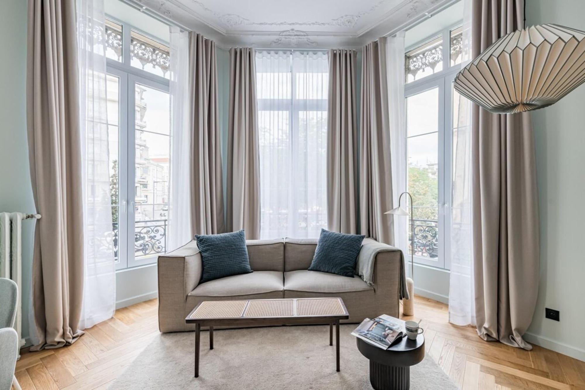 Beige Hospitalite - Gisele - Ultralux Balneo - Neuf 2 Chambres Сент-Этьен Экстерьер фото